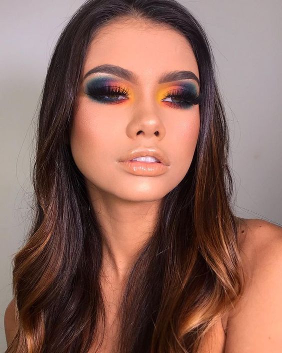 Kolorowy makijaż oka na lato 2019