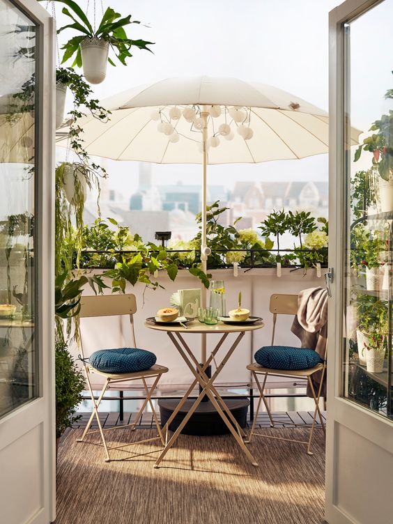 Aranżacja balkonu w bloku