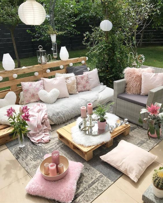 Meble do ogrodu wykonane z palet