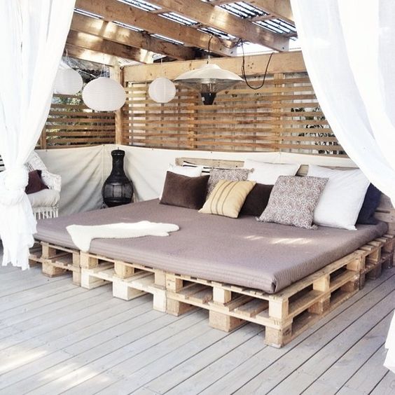 Meble z palet do ogrodu