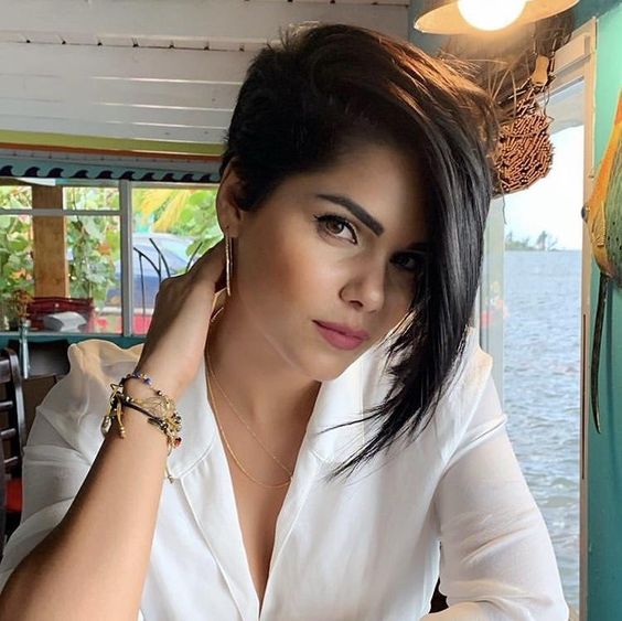 Fryzura bombka z długich włosów